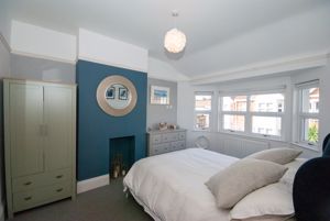 Bed 1- click for photo gallery